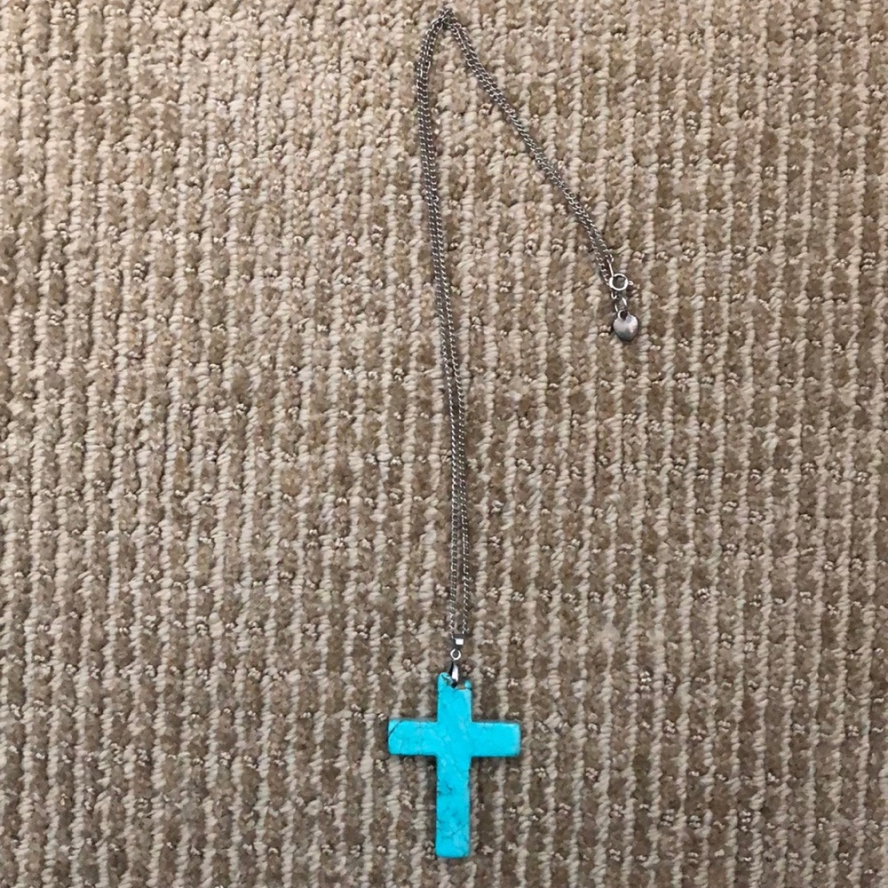 Beautiful antique cross necklace 🛐✝️💙